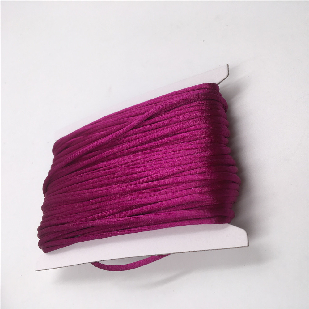 2 mm geflochtene Makramee-Seid – Memory Wire Bracelet Bewertung und Preis